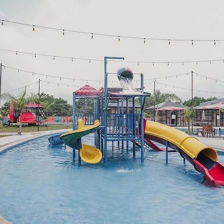 Reddoorz Premium @ Dna Fun Zone Pekanbaru Luaran gambar